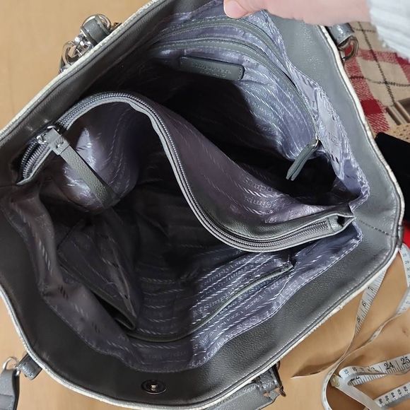 Simple Vera gray and white shoulder bag - Picture 9 of 9